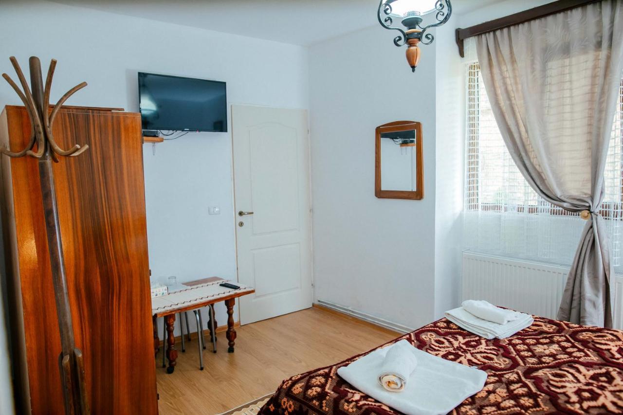 Penzion Casa Pe Valea Hartibaciului Barcut Exteriér fotografie