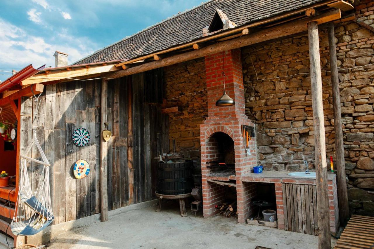 Penzion Casa Pe Valea Hartibaciului Barcut Exteriér fotografie